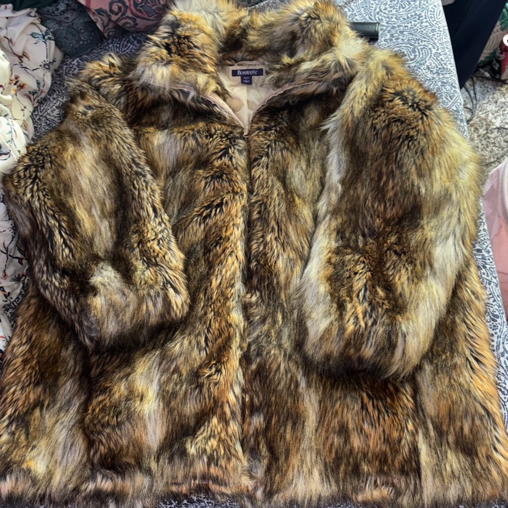 Luxurious Roaman Faux Fur Coat